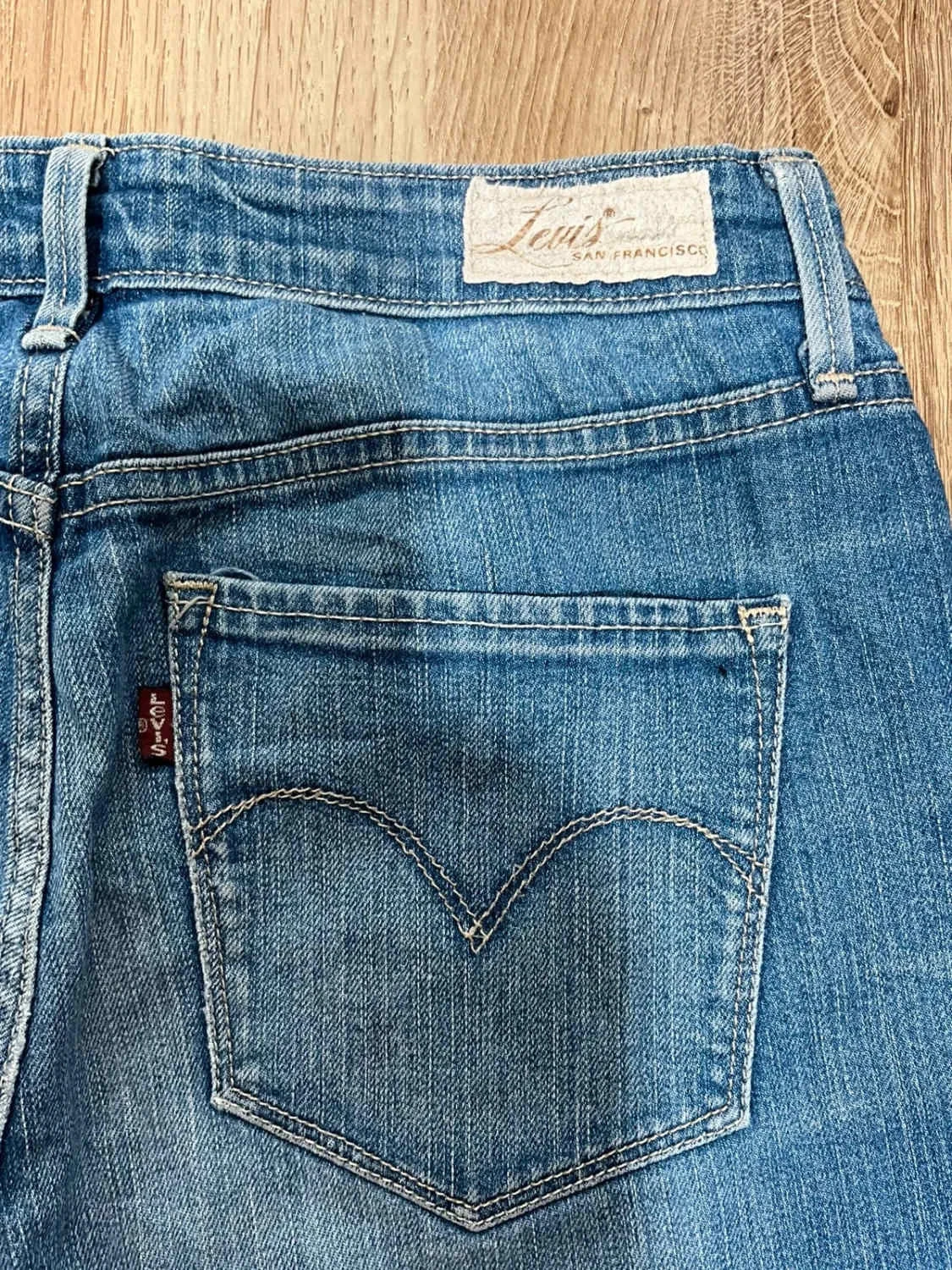 Jean Levi's Demi Curve Straight Leg Taille 8/29 Prepy Coton Bleu Lvf 002 – photo 9
